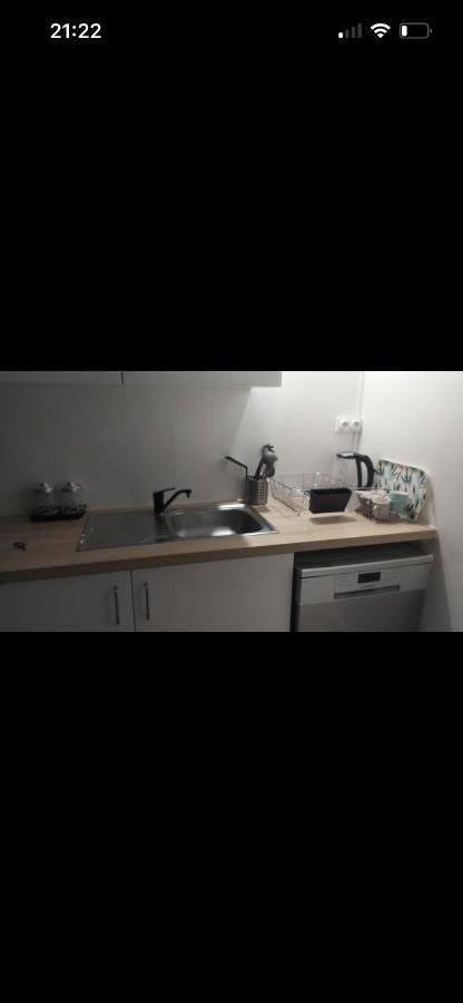 Se: 13A Rue Des Touleuses Pourpre Bed & Breakfast แซร์ฌี ภายนอก รูปภาพ